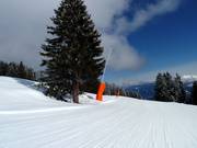 Snowmaking with lances in Laax