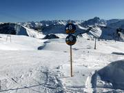 Clear signage of the slopes