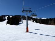 The long six-seater chairlift Samson