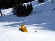 Snowmaking with snow lances in the children's area
