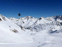 Ski resort Kaunertal Glacier (Kaunertaler Gletscher)
