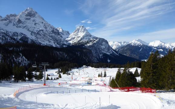 Skiing near Ehrwald