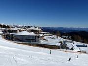 4*S Mountain Resort Feuerberg in the heart of the ski area, right on the slope