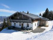 Scheibenwaldhütte directly on the ski slope