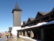 Cardrona Alpine Apartments at the Base Area at 1670 m