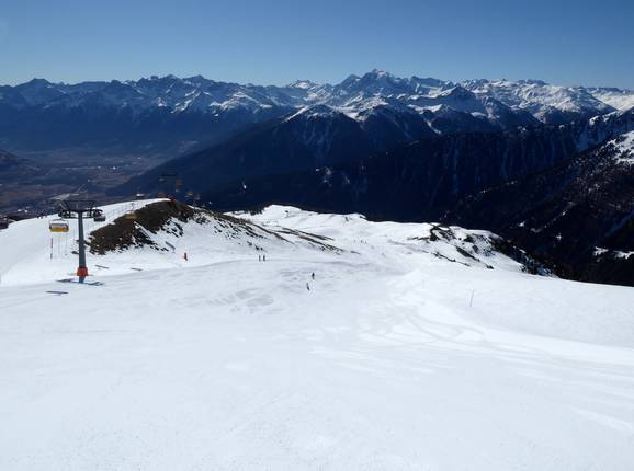 Watles slope at the upper four-seater chairlift