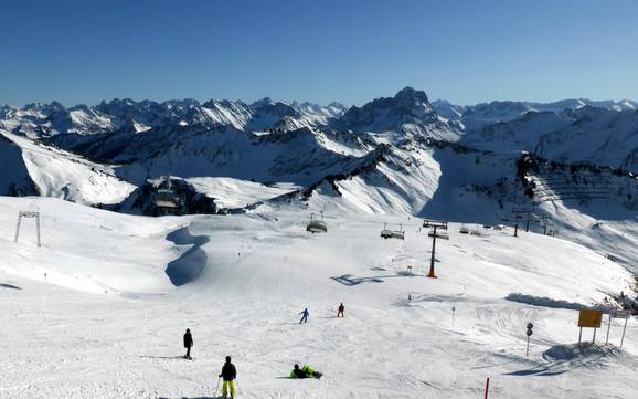 Skiing near Au
