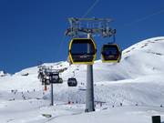 Stuanmandlbahn - 10pers. Gondola lift with seat heating (monocable circulating ropeway)
