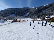 Children's ski carousel