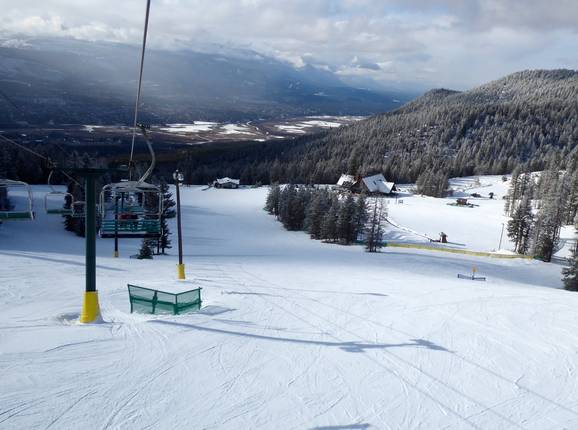 View over the Fairmont Hot Springs ski area