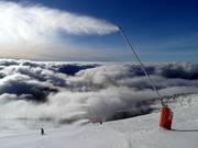 Snowmaking is provided all the way up to the summit at 2004 m.