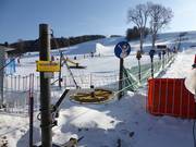 Ski school's rope lift