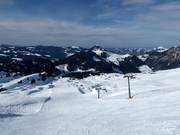View over the snowpark towards Roggenstock