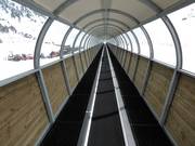 Covered conveyor belt in La Mongie