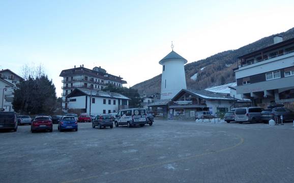 Bergamasque Alps: access to ski resorts and parking at ski resorts – Access, Parking Aprica