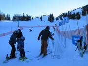 Practice area with conveyor belt at the mountain station of the gondola lift