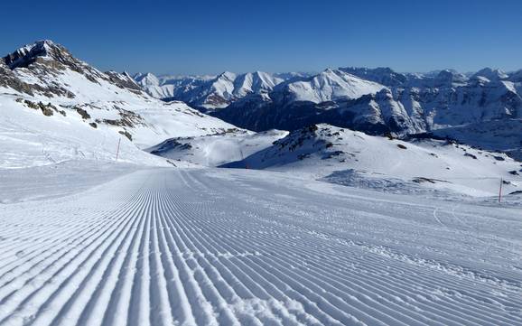 Slope preparation Vals (Valsertal) – Slope preparation Vals – Dachberg