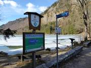 The cross-country trails are located in the Langbathsee nature reserve.