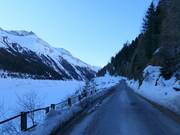 The glacier road at the Gepatsch reservoir