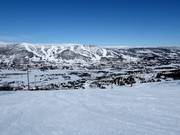 View of Gullsteinhovda and Geilohovda in Geilo