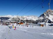 Practice slope with platter lift and conveyor belt on Alpe Tognola