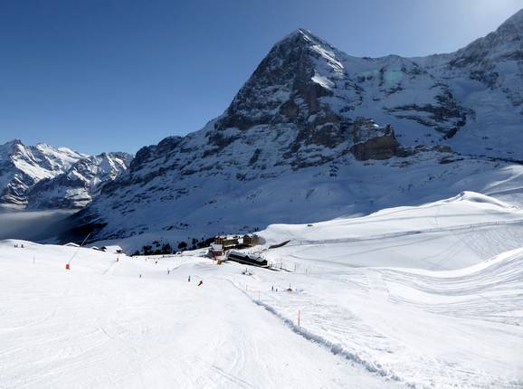 View from the Lauberhorn to the Kleine Scheidegg