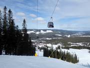 Kläppen ski resort with modern gondola lift