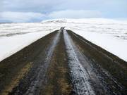 Road to the Skálafell ski area