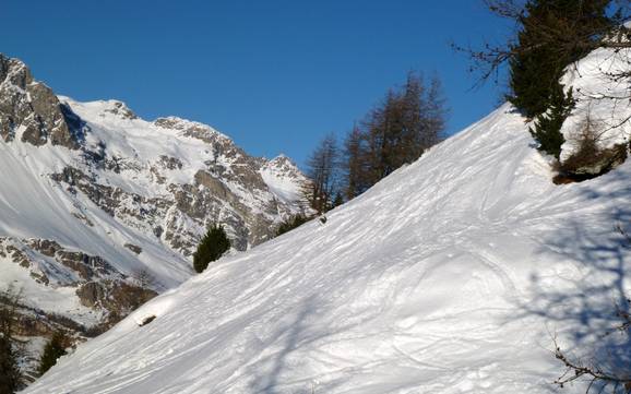 Ski resorts for advanced skiers and freeriding Val Bregaglia (Bergell) – Advanced skiers, freeriders Aela – Maloja