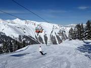 Slope at the Panorama 6-person chairlift