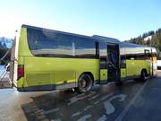 Ski bus connection over the Riedberg Pass