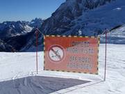Leaving the slopes is prohibited