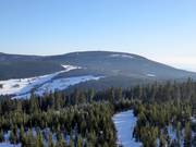 View from the Pec pod Sněžkou ski area to the summit of Černá hora