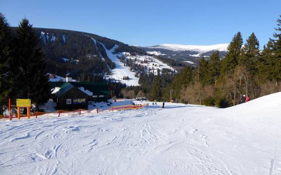Skiing near Pec pod Sněžkou