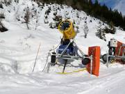 Snowmaking on the valley run