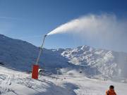 Snow lance on the piste in Val Thorens