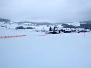Wide main slope