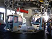 Fondovalle-Doss dei Laresi - 8pers. Gondola lift (monocable circulating ropeway)