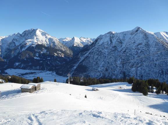Slopes below the 2,226 m high Jöchelspitze