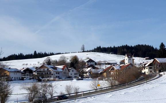 Allgäuer Seenland (Allgäuer Lakeland): accommodation offering at the ski resorts – Accommodation offering Schwärzenlifts – Eschach