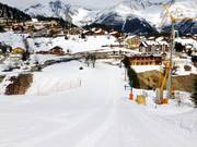 Accommodation right at the end of the slope