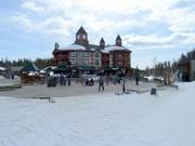 Polaris Lodge at the valley station