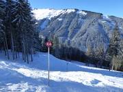 X4 ski route Viehhofen descent
