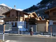 Hochalmbahnen chalets near the valley station
